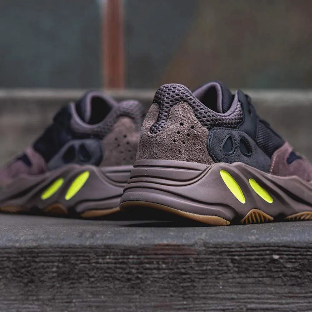 Adidas Yeezy Boost 700 Mauve