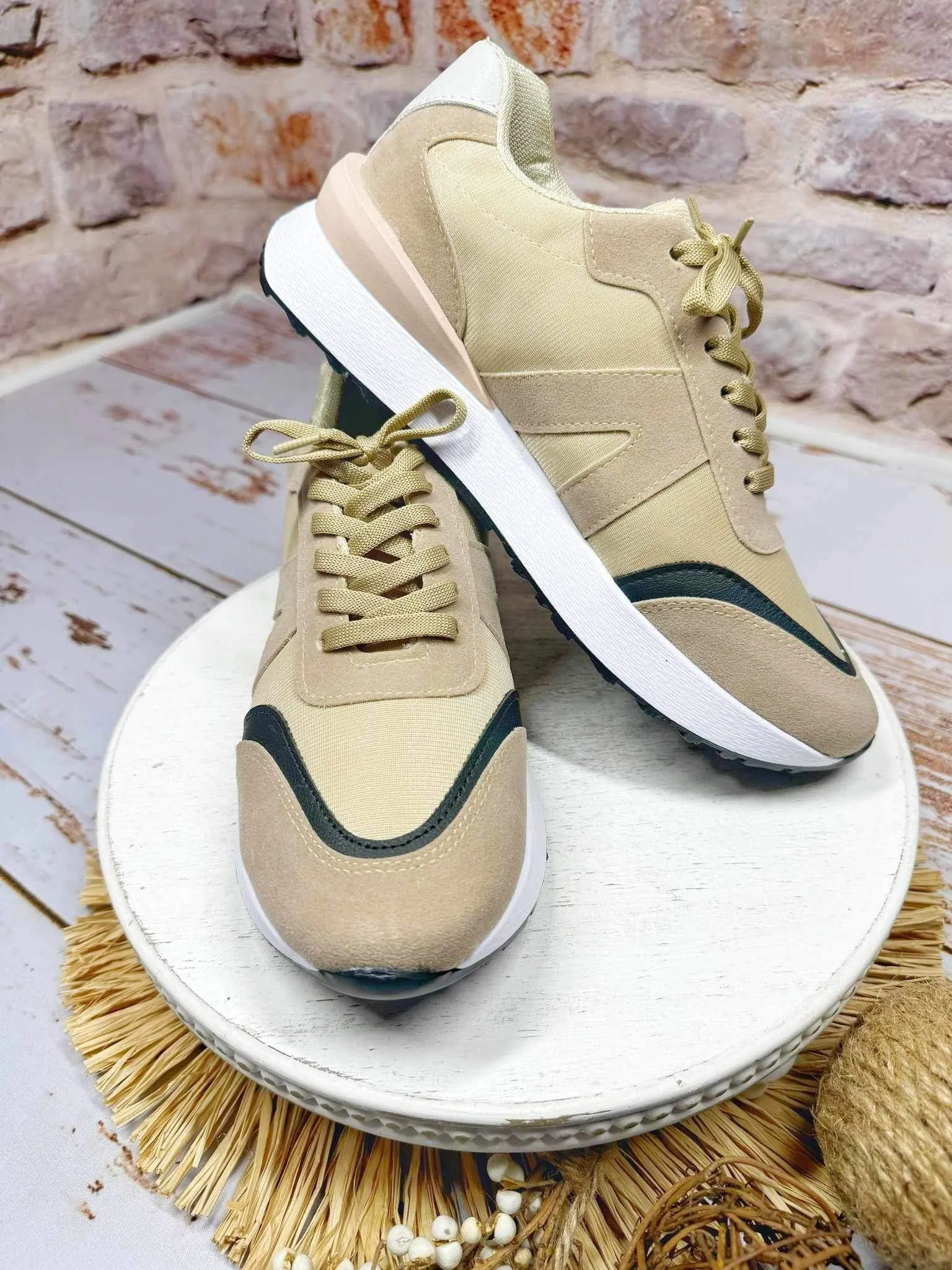 Kendra Sneaker