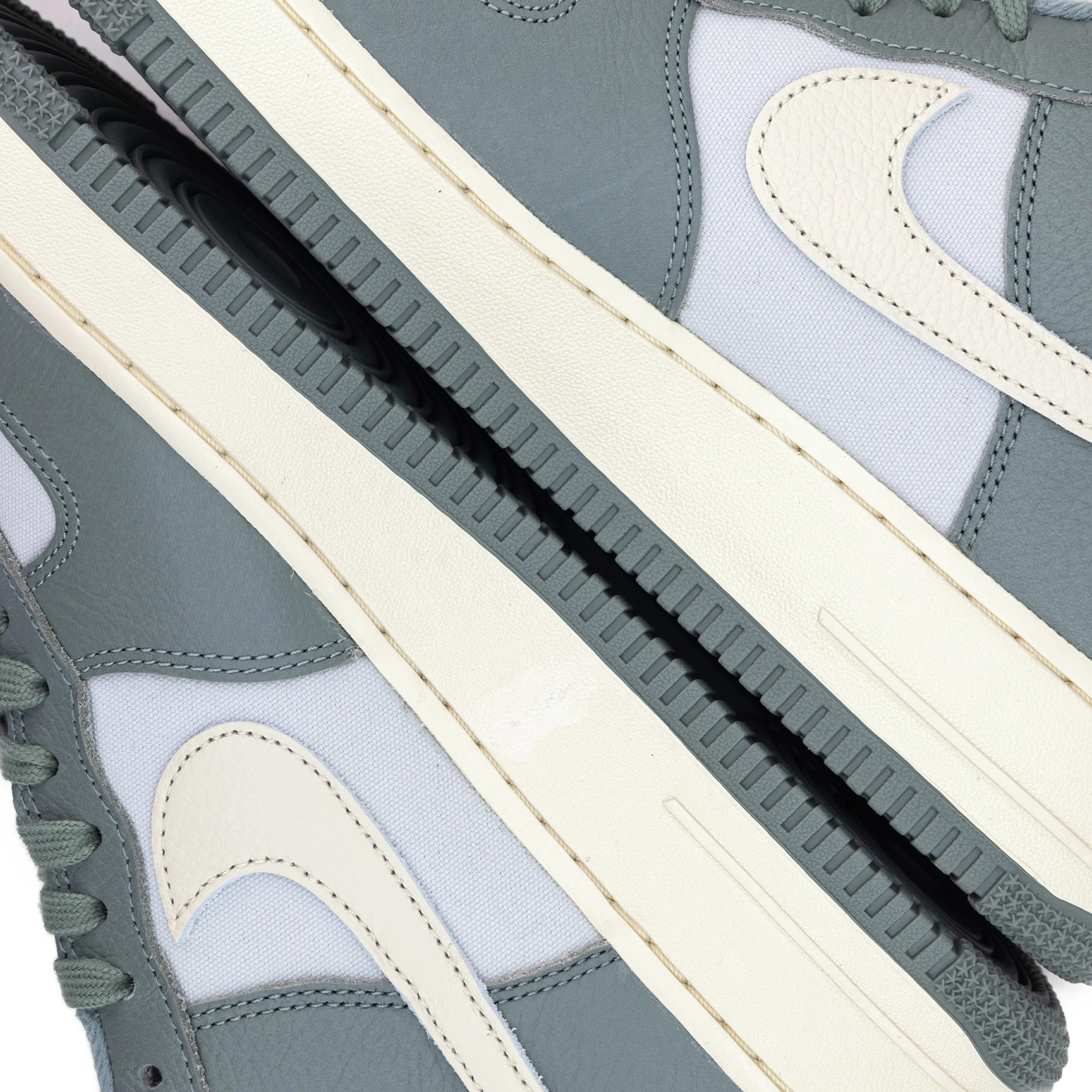 Nike Air Force 1 07 LX Mica Green/Coconut Milk/Photon Dust DV7186-300