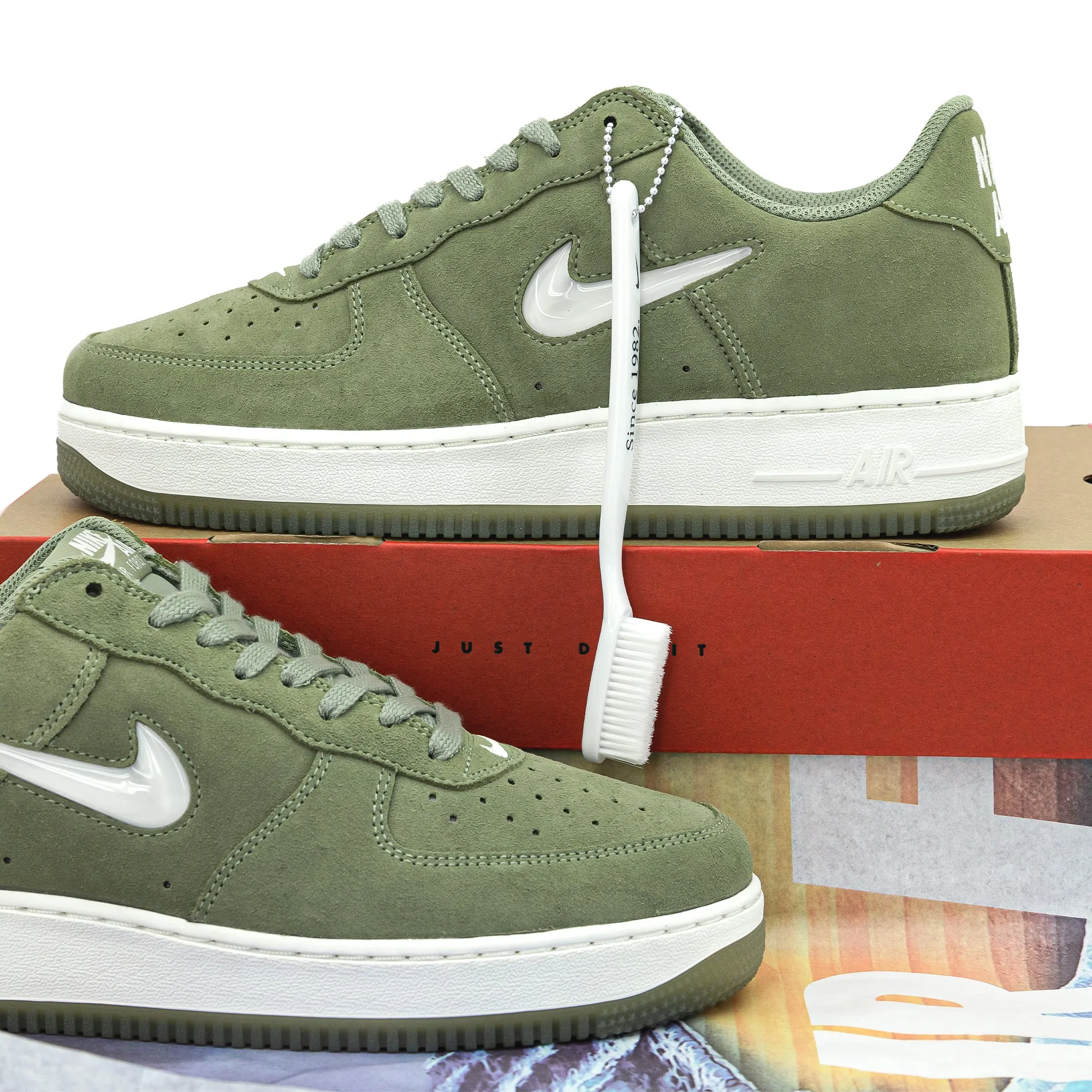 Nike Air Force 1 Low Retro COTM "Oil Green" DV0785-300