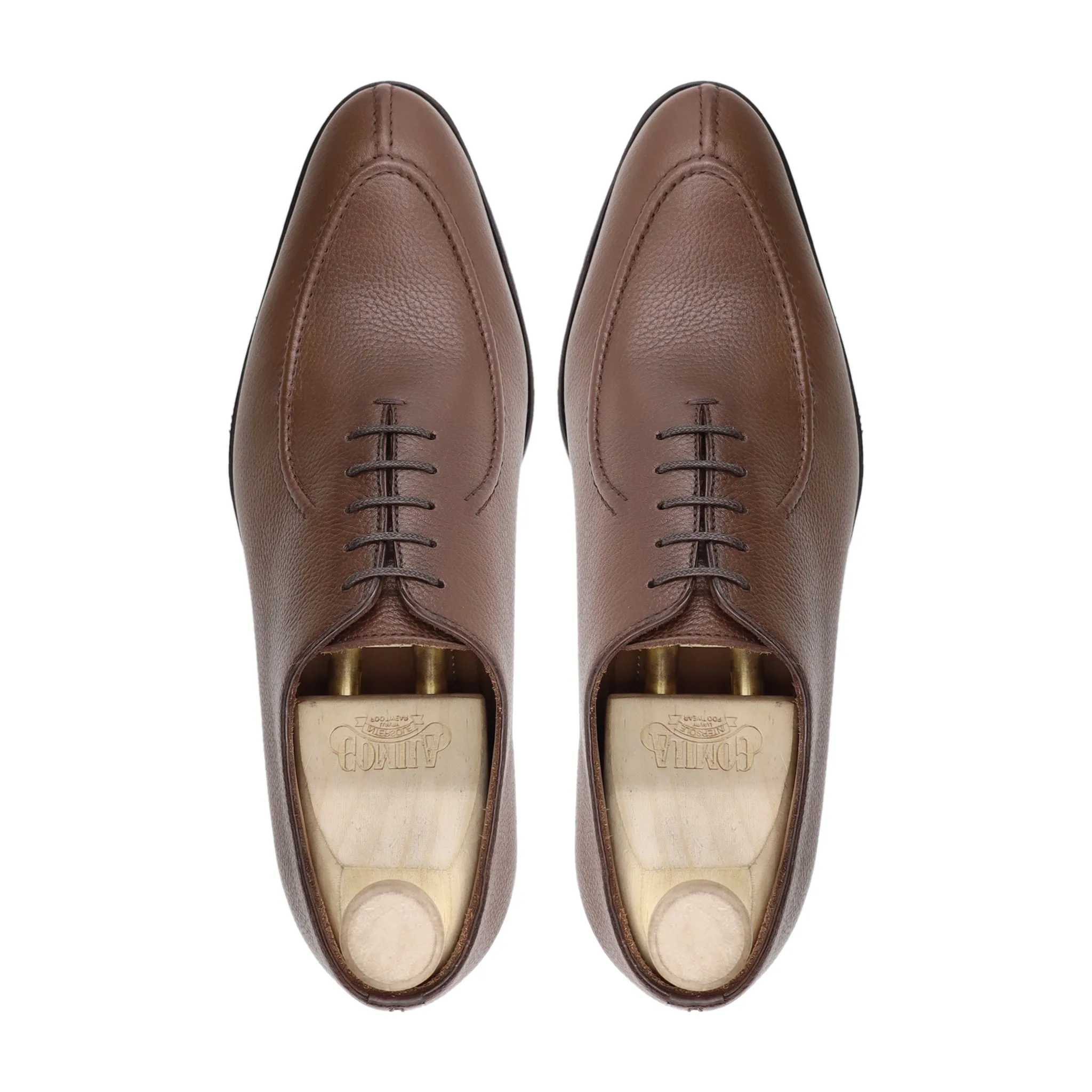 Torun - Men's Brown Pebble Grain Wholecut Shoe