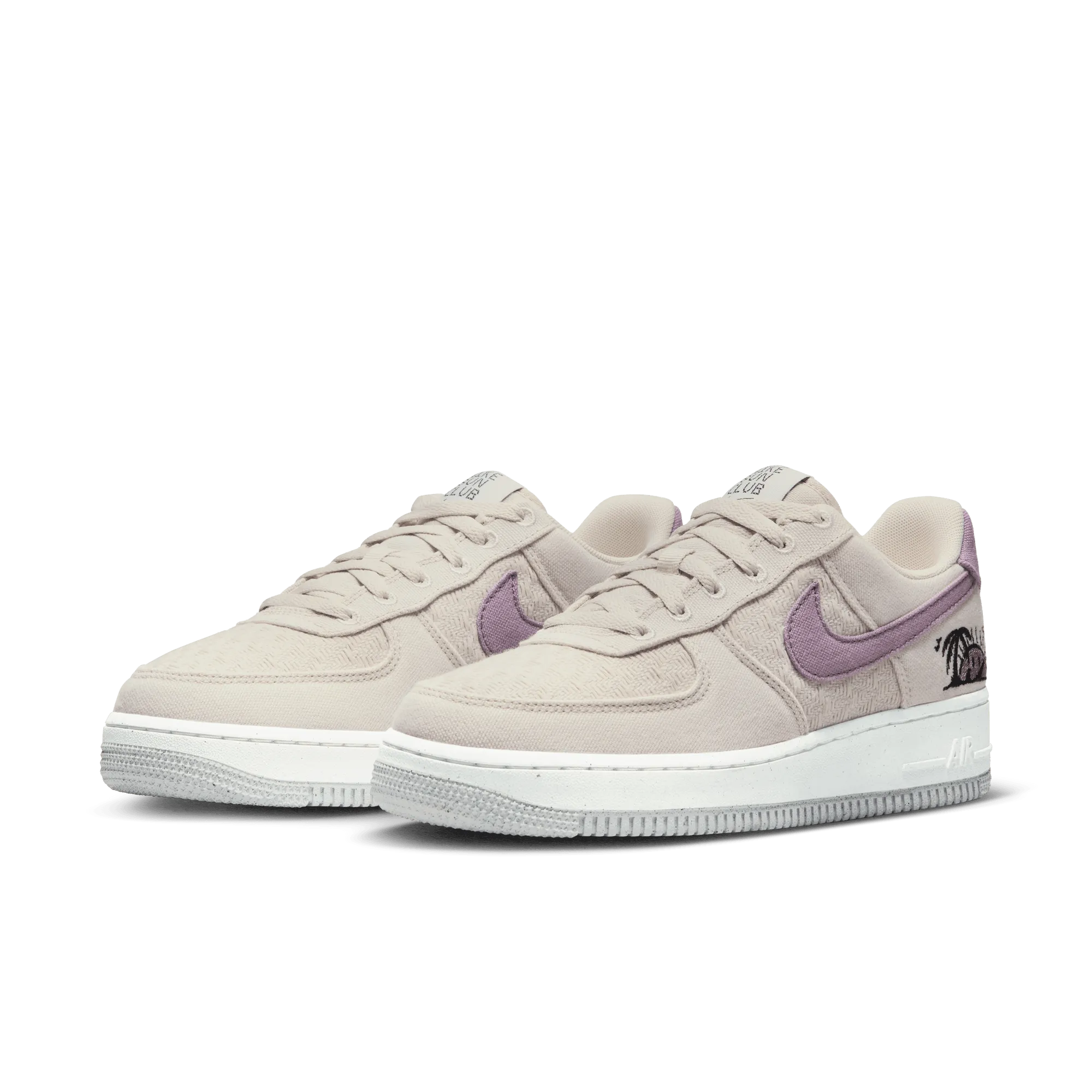 WOMEN'S NIKE AIR FORCE 1 '07 SE